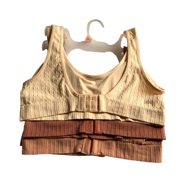 Danskin Intimate Ribbed Removable Cups Sport Bra - Picture 5 of 10